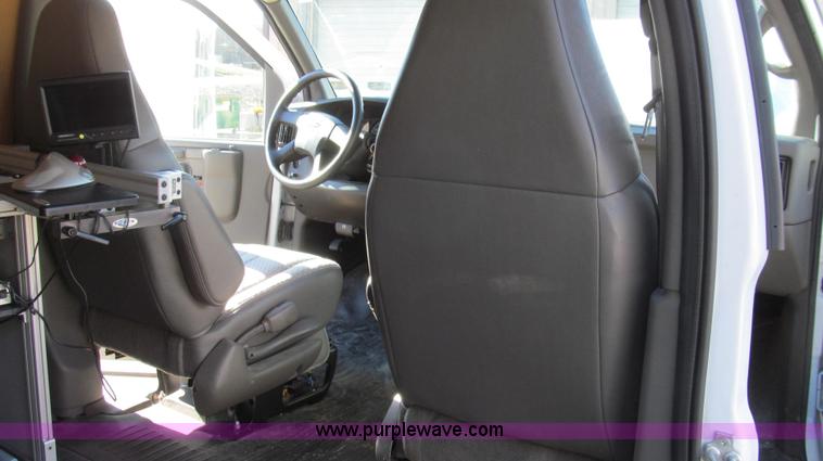 image for item E3673 Laserlux CEN30 Mobile Retroreflectometer with 2006 Chevrolet Express 1500 Cargo van