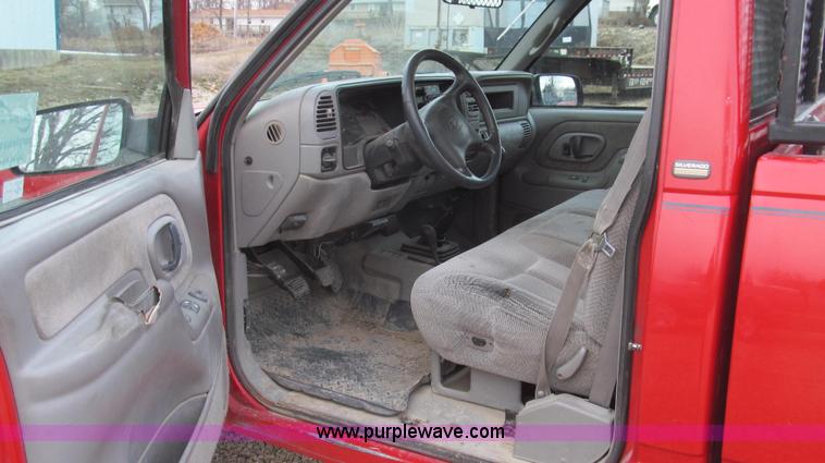 image for item E3700 1998 Chevrolet Silverado 2500 pickup truck