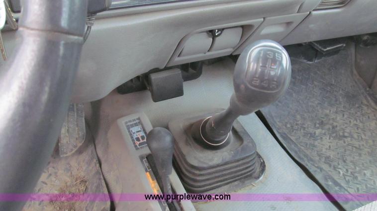 image for item E3700 1998 Chevrolet Silverado 2500 pickup truck