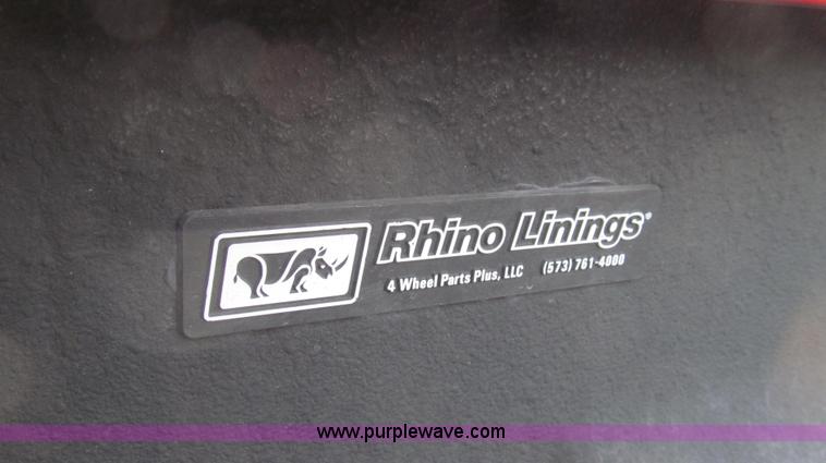 image for item E3707 2001 Chevrolet Silverado 2500HD LS pickup truck