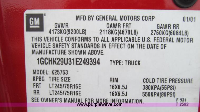 image for item E3707 2001 Chevrolet Silverado 2500HD LS pickup truck