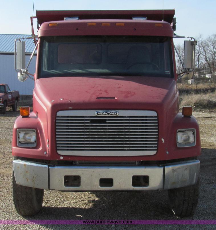 image for item E3719 1997 Freightliner FL80 dump truck