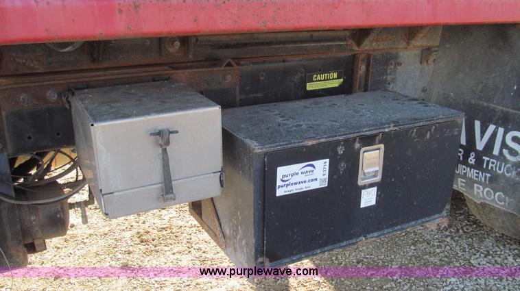 image for item E3719 1997 Freightliner FL80 dump truck