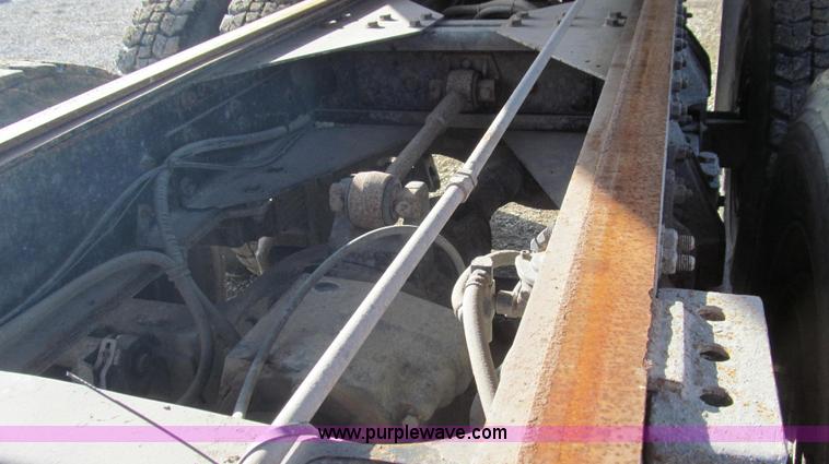 image for item E3719 1997 Freightliner FL80 dump truck