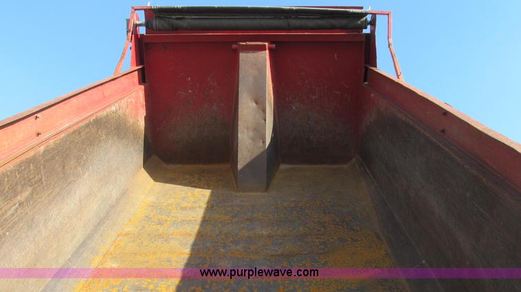 image for item E3719 1997 Freightliner FL80 dump truck