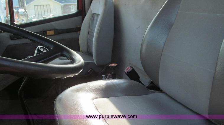 image for item E3719 1997 Freightliner FL80 dump truck