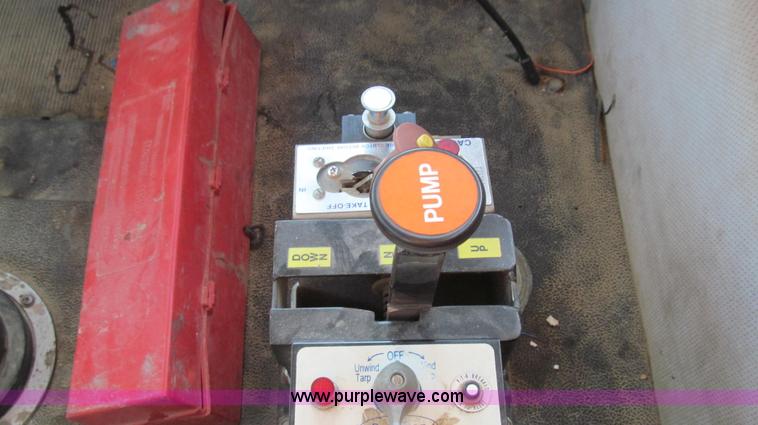 image for item E3719 1997 Freightliner FL80 dump truck