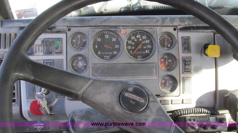 image for item E3719 1997 Freightliner FL80 dump truck