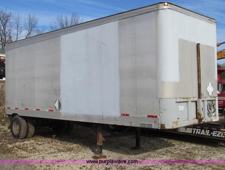 image for item E3720 1991 Fruehauf 30' enclosed van trailer