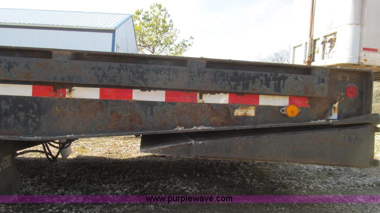 image for item E3721 2002 Trail-Eze TE70HT42 trailer