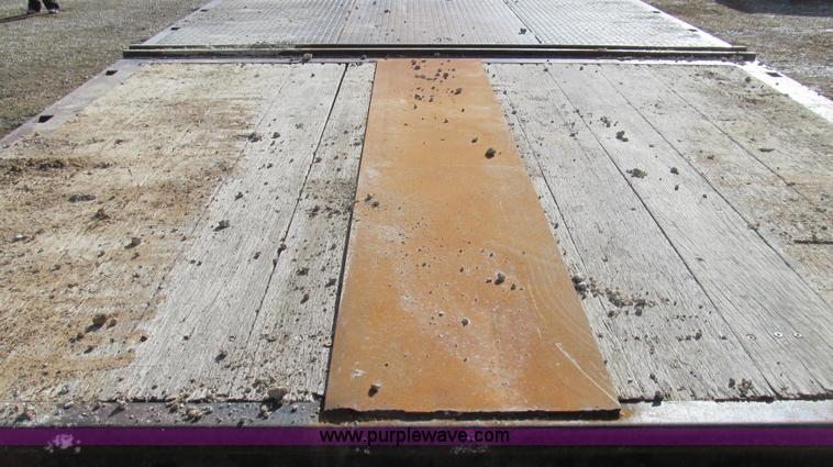 image for item E3721 2002 Trail-Eze TE70HT42 trailer