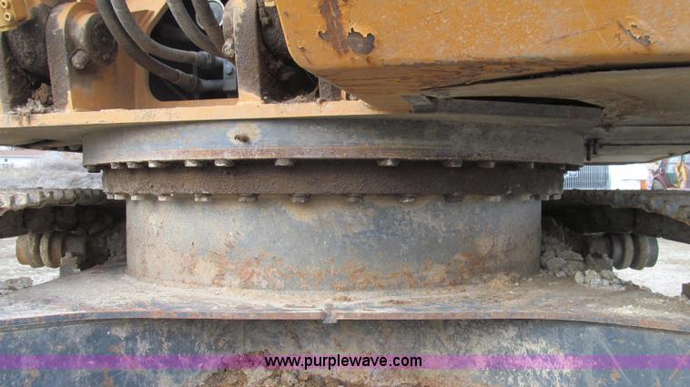 image for item E3722 2001 Case CX160 excavator