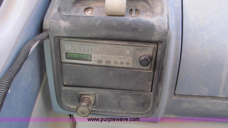 image for item E3722 2001 Case CX160 excavator