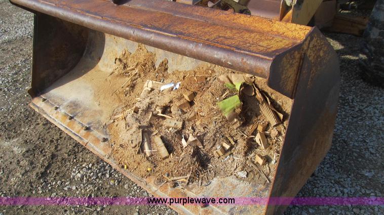 image for item E3723 1992 Case 580 Super K Extendahoe backhoe