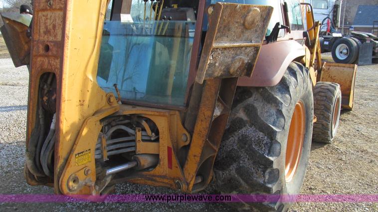 image for item E3723 1992 Case 580 Super K Extendahoe backhoe