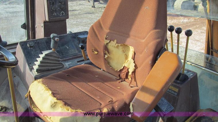 image for item E3723 1992 Case 580 Super K Extendahoe backhoe