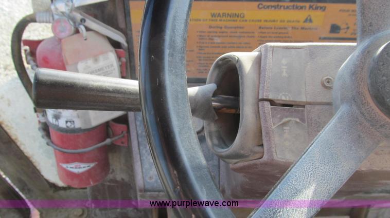 image for item E3723 1992 Case 580 Super K Extendahoe backhoe