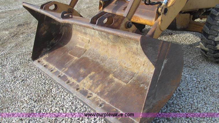 image for item E3724 1990 Case 580K Extendahoe backhoe