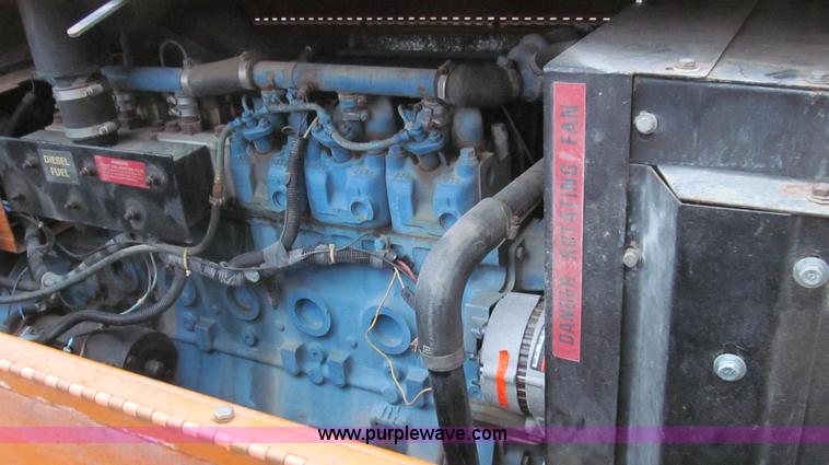image for item E3726 Lindsay 175OD portable air compressor