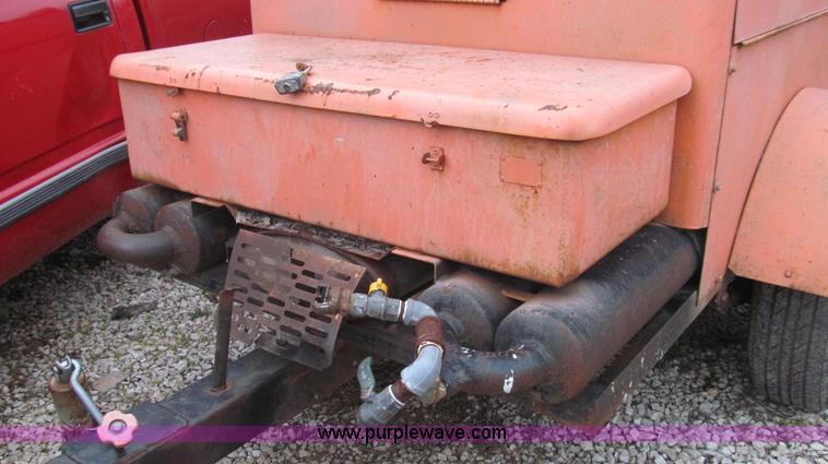 image for item E3726 Lindsay 175OD portable air compressor