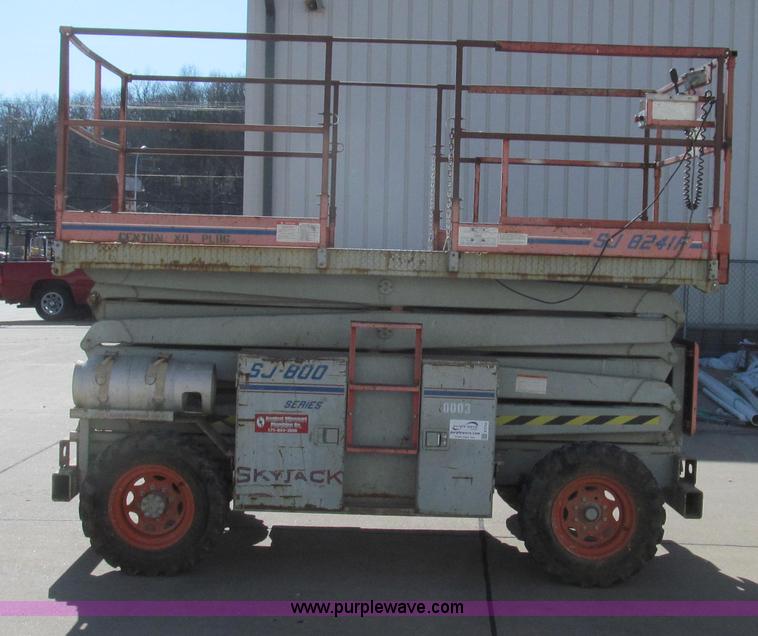 image for item E3734 Skyjack SJ8241F scissor lift