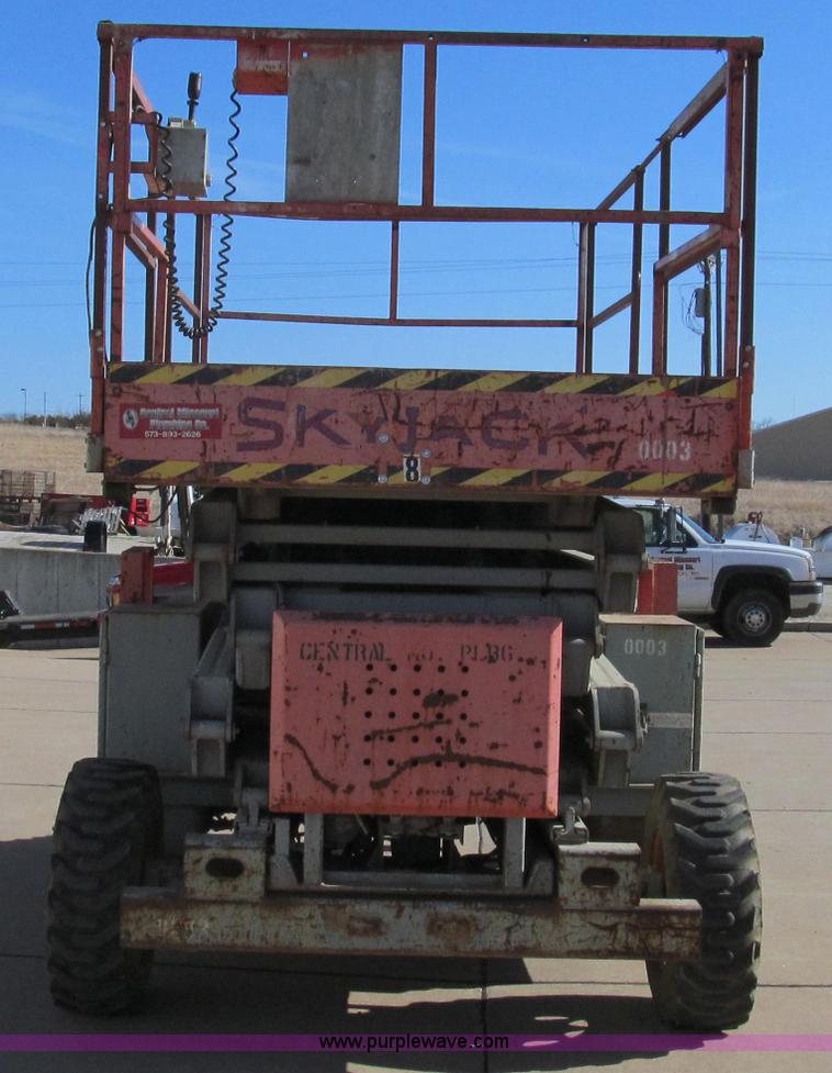 image for item E3734 Skyjack SJ8241F scissor lift
