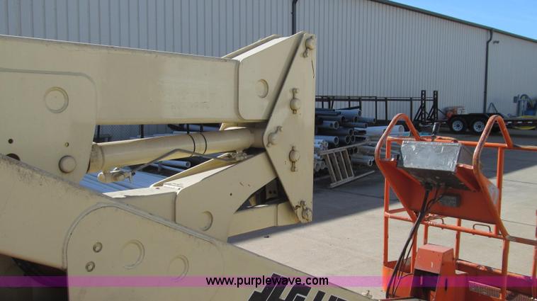 image for item E3737 1998 JLG N40 aerial lift