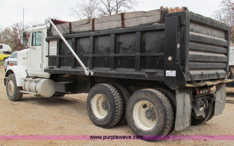 image for item E5704 1988 International 9300 SFA dump truck