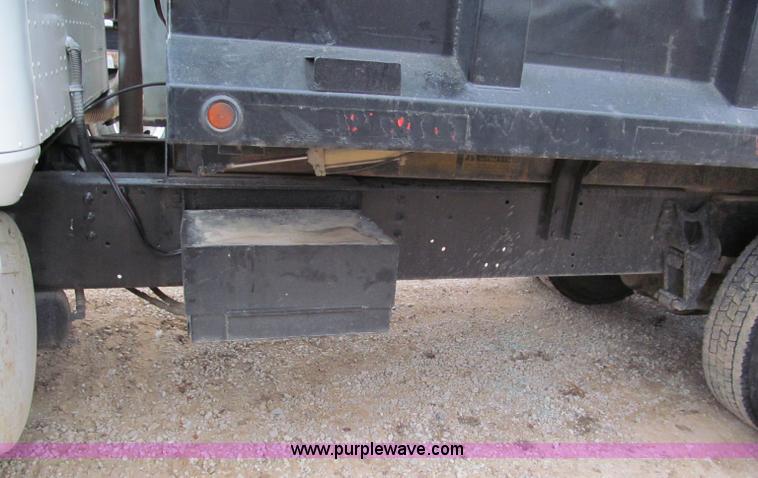 image for item E5704 1988 International 9300 SFA dump truck