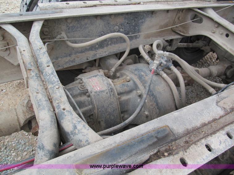 image for item E5704 1988 International 9300 SFA dump truck