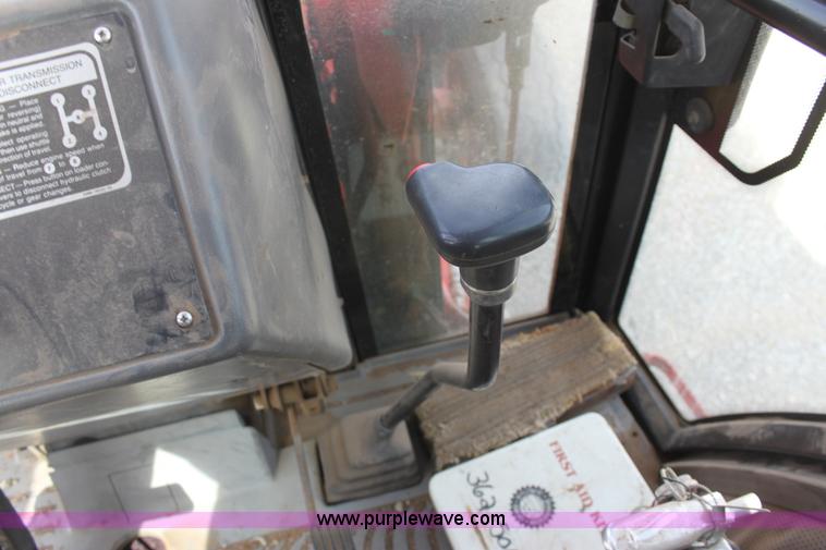 image for item E8431 1996 Ford 5550 backhoe