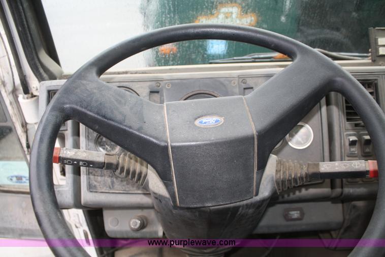 image for item F2511 1993 Ford Cargo 700 Elgin street sweeper