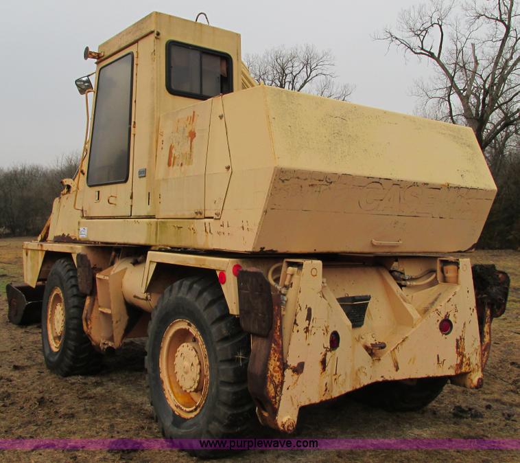 image for item F2822 1989 Case 1085B Cruz Air excavator