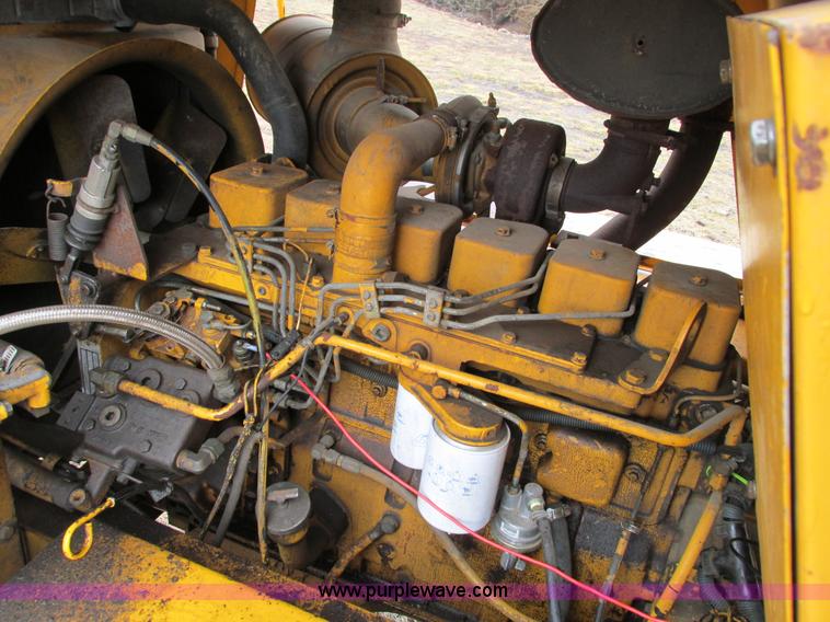 image for item F2822 1989 Case 1085B Cruz Air excavator