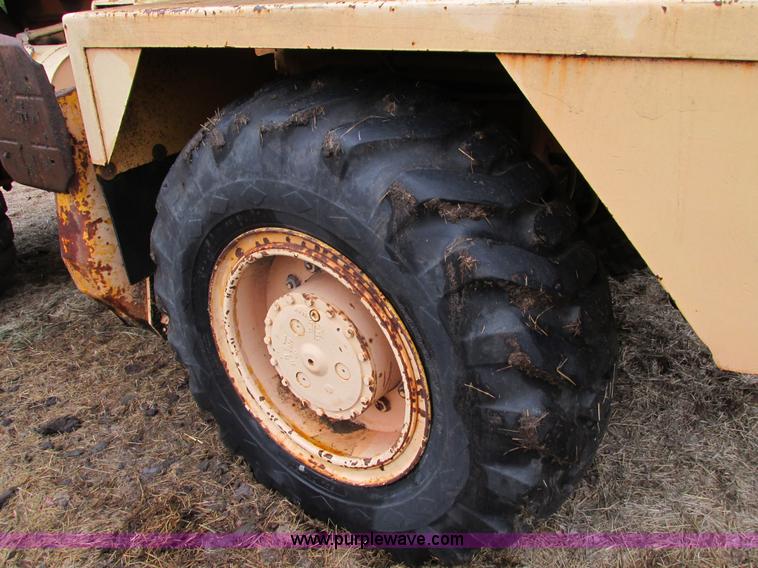 image for item F2822 1989 Case 1085B Cruz Air excavator