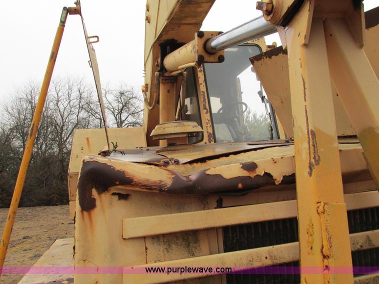 image for item F2822 1989 Case 1085B Cruz Air excavator