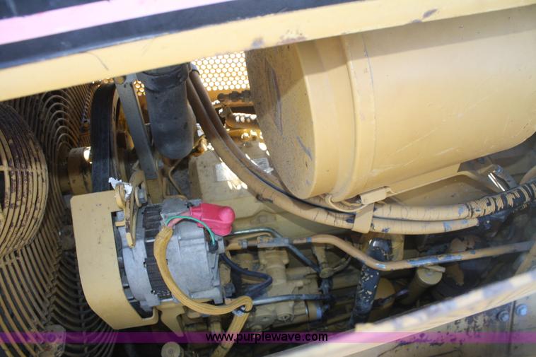 image for item F2849 1997 Caterpillar D6MLGP dozer