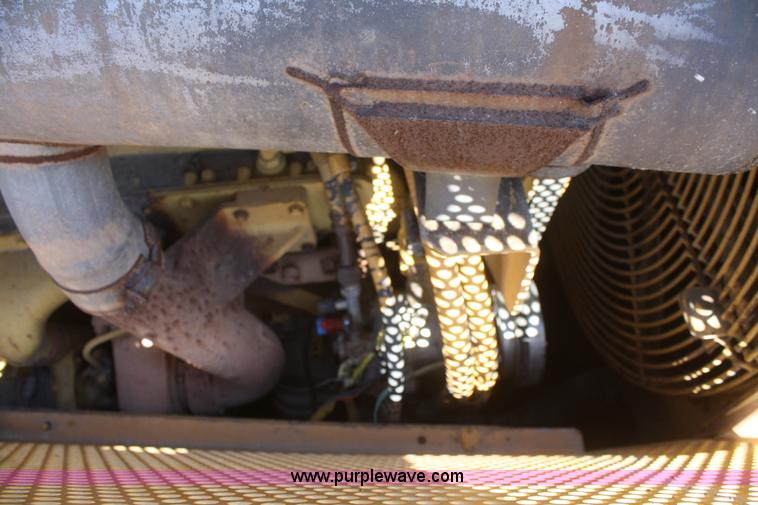 image for item F2849 1997 Caterpillar D6MLGP dozer