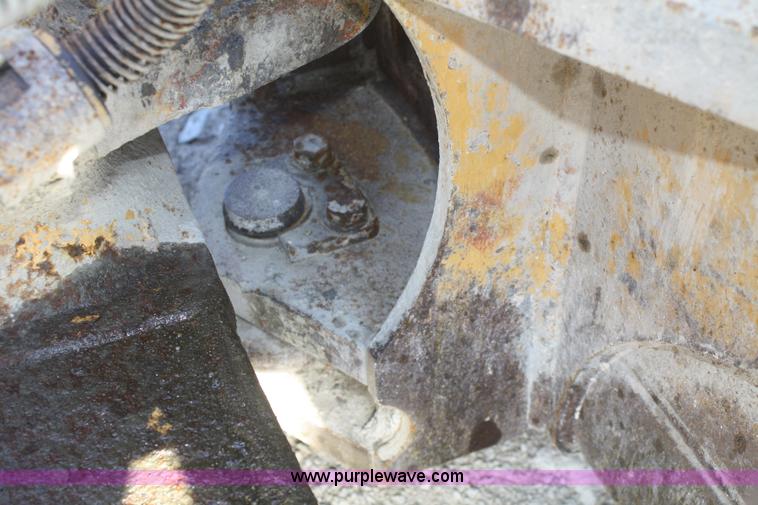 image for item F2849 1997 Caterpillar D6MLGP dozer