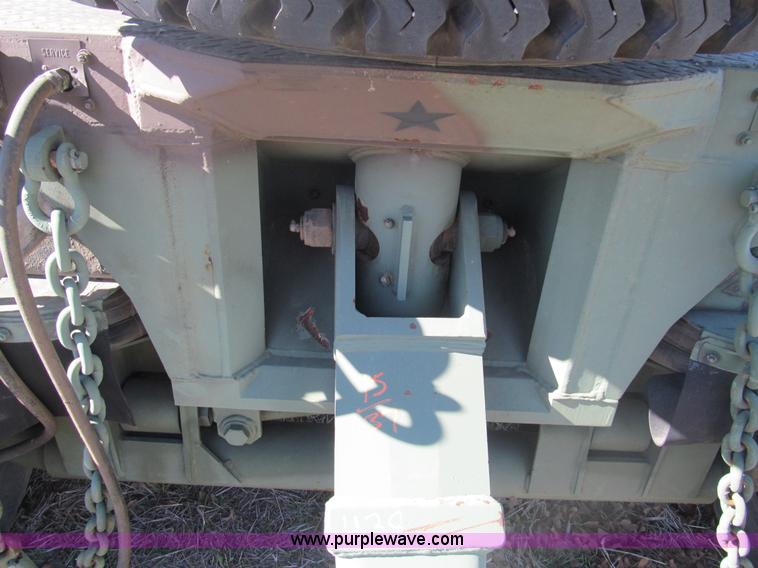 image for item F3033 2002 Hemat trailer