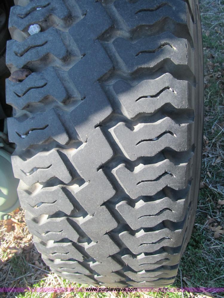 image for item F3033 2002 Hemat trailer