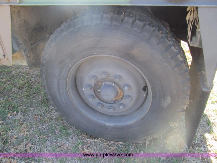 image for item F3033 2002 Hemat trailer