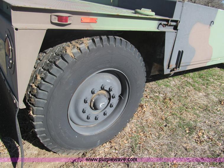 image for item F3033 2002 Hemat trailer