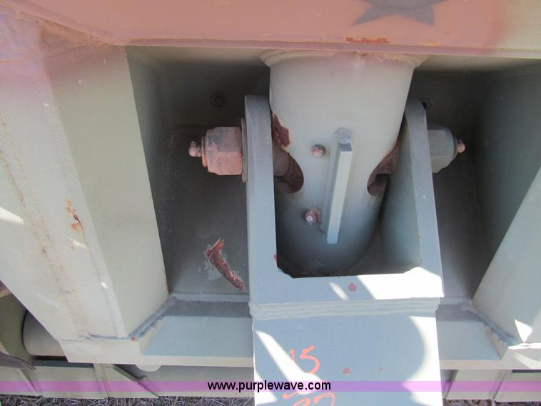 image for item F3033 2002 Hemat trailer