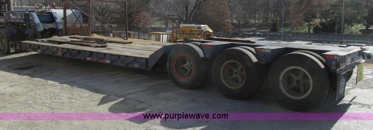 image for item F4131 1998 Witzco Challenger RG-50 lowboy trailer