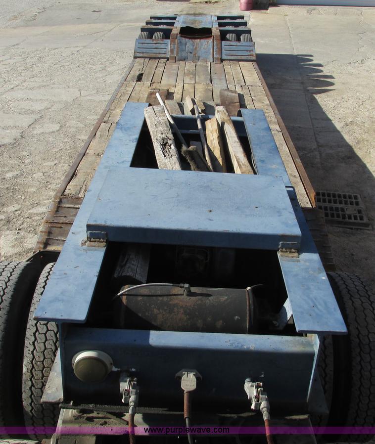 image for item F4131 1998 Witzco Challenger RG-50 lowboy trailer