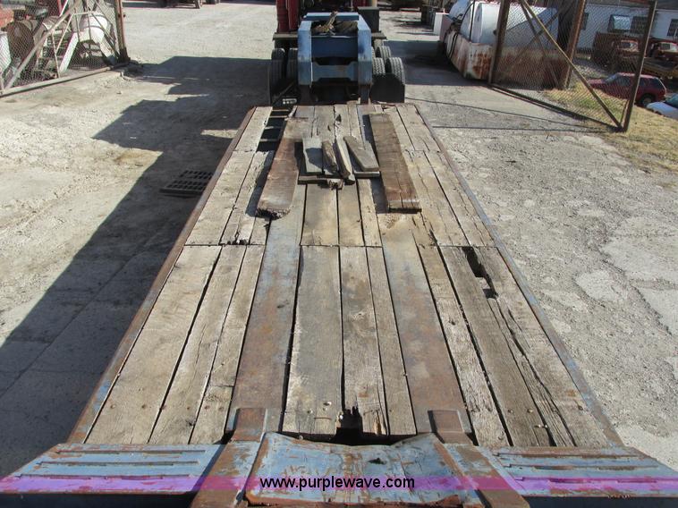 image for item F4131 1998 Witzco Challenger RG-50 lowboy trailer