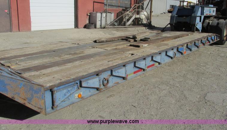 image for item F4131 1998 Witzco Challenger RG-50 lowboy trailer