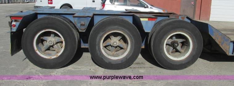 image for item F4131 1998 Witzco Challenger RG-50 lowboy trailer