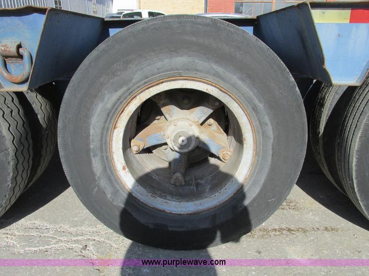 image for item F4131 1998 Witzco Challenger RG-50 lowboy trailer